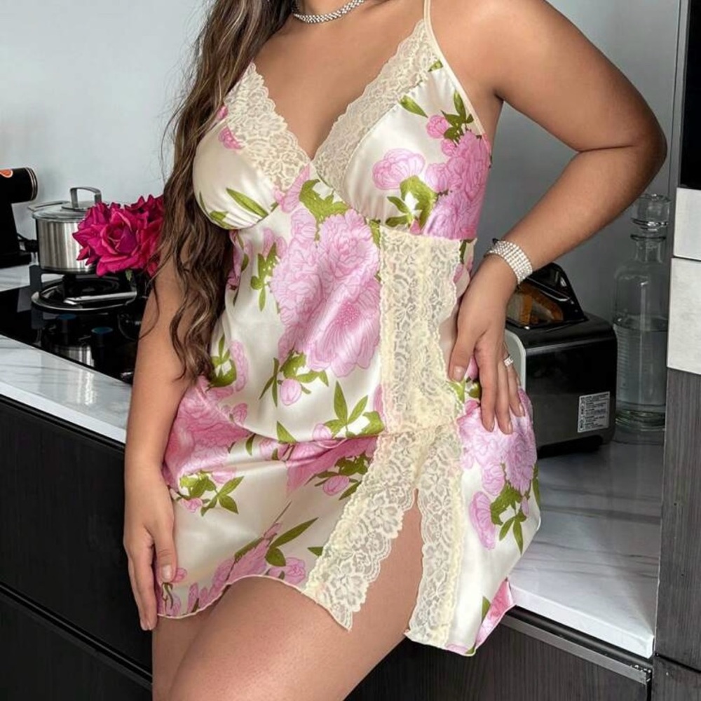 Satin laces Lingerie Sleepwear Plus size